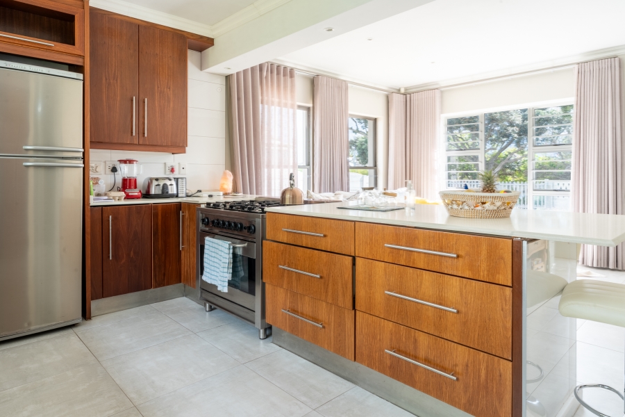 3 Bedroom Property for Sale in Sun Valley Western Cape